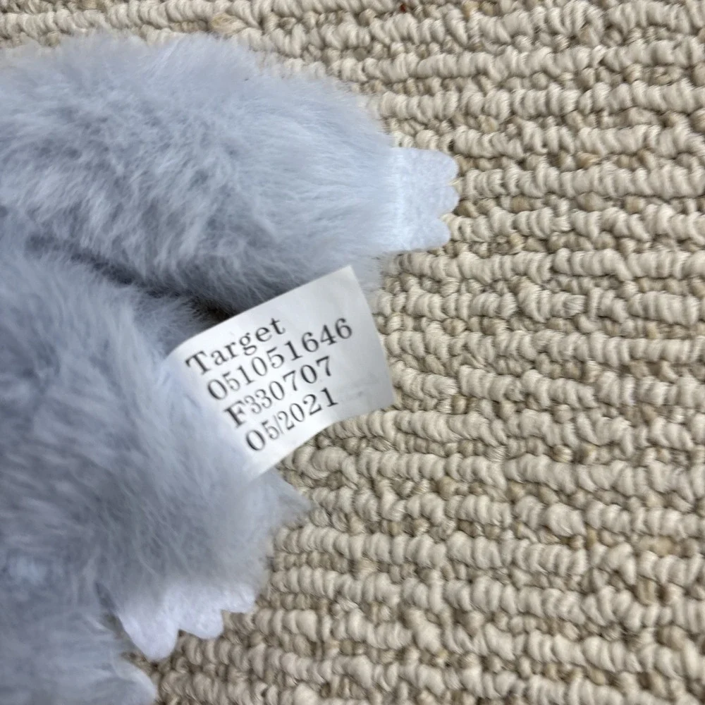 TARGET CHRISTMAS ORNAMENT YETI SHAGGY blue FUR KNIT WINTER SCARF